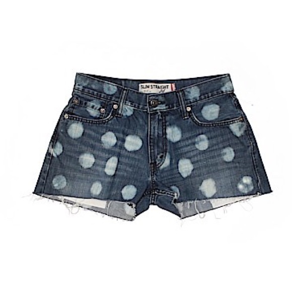 Levi’s Polka Dot Cut Off Shorts - Picture 2 of 8